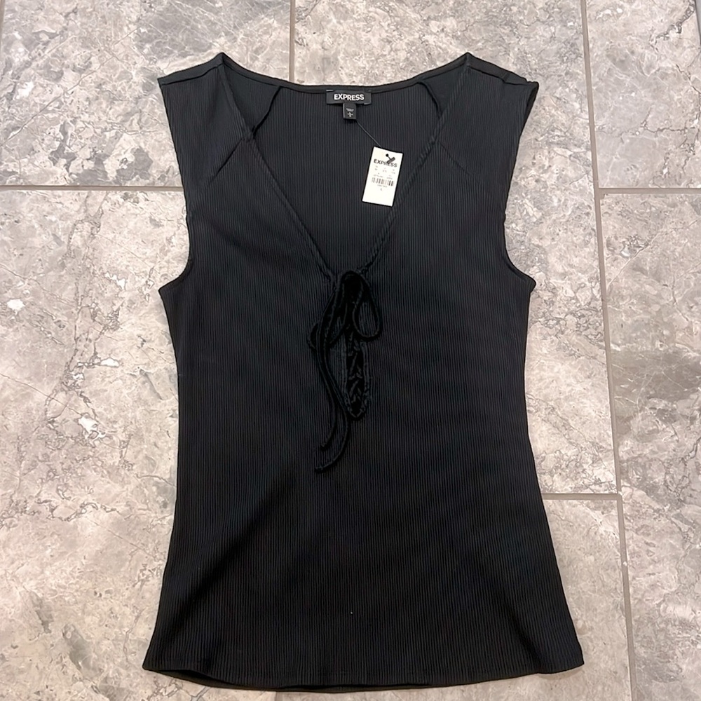Woman size Large Express top never been worn with tags